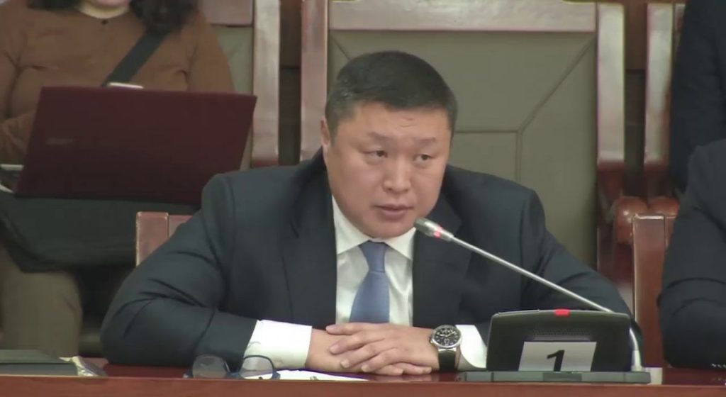 Б.Хурцыг 15 хоног цагдан хорино гэв