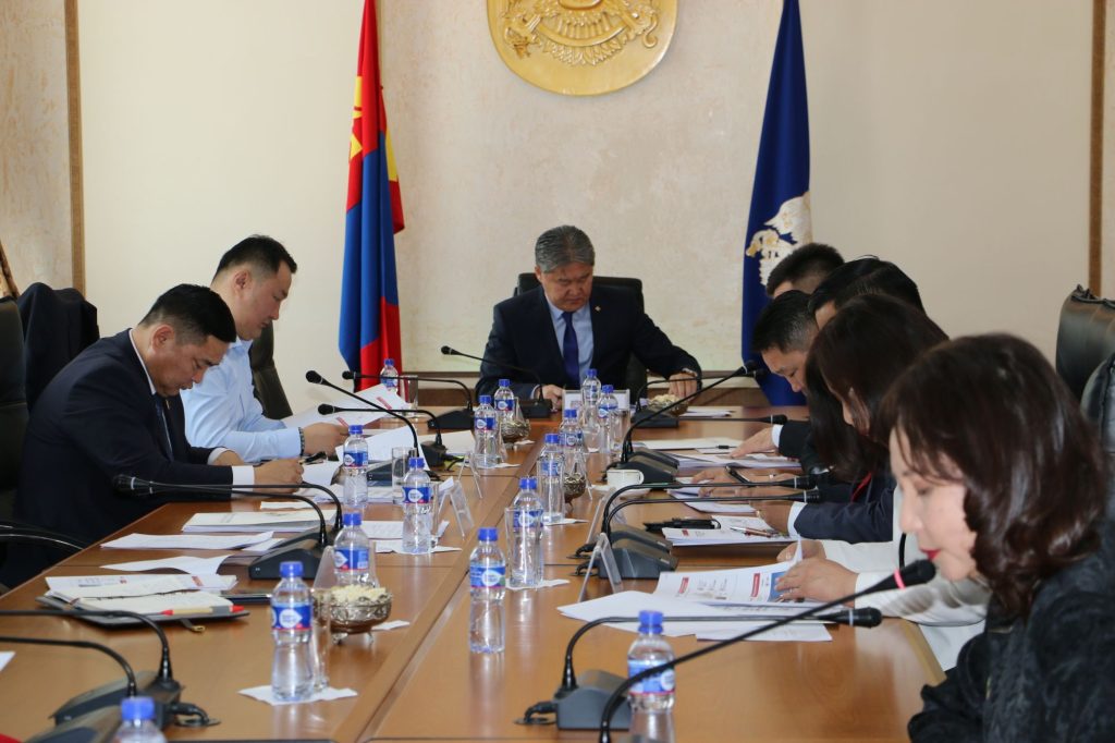 Агаар, орчны бохирдлыг бууруулах чиглэлээр хэрэгжүүлж буй ажлуудын талаарх мэдээллийг сонсов