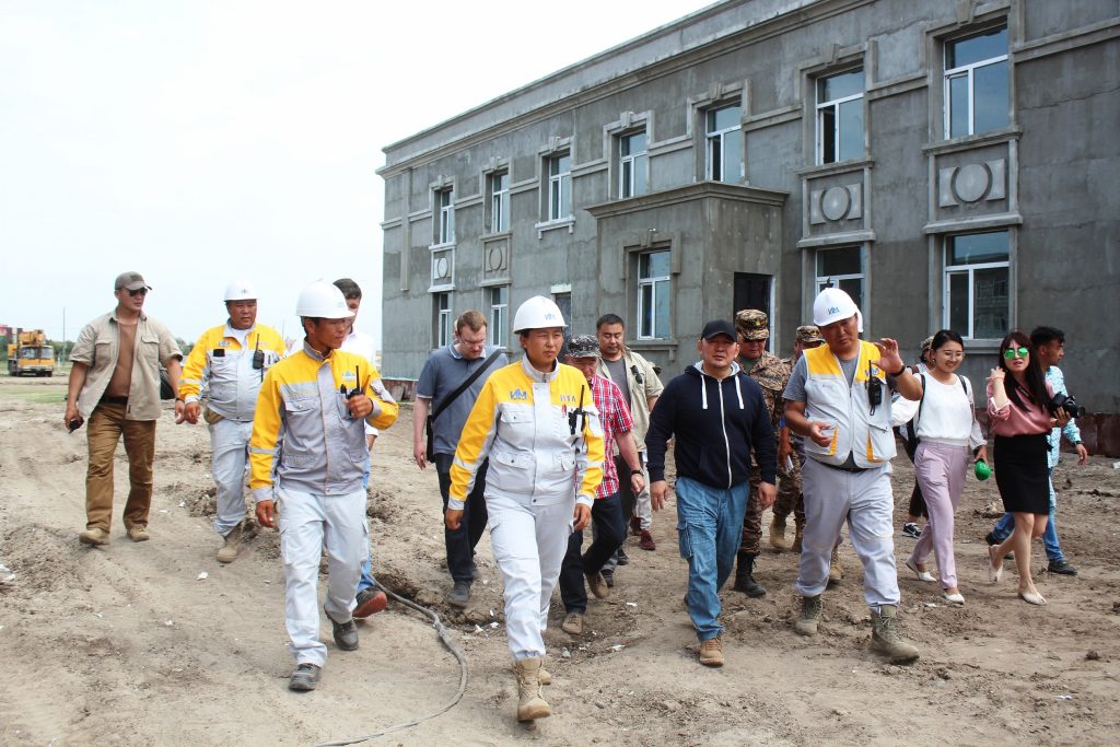 Х.Баттулга: Халхголын бүтээн байгуулалтаар сум шинэчлэх ажил амжилттай үргэлжилж байна