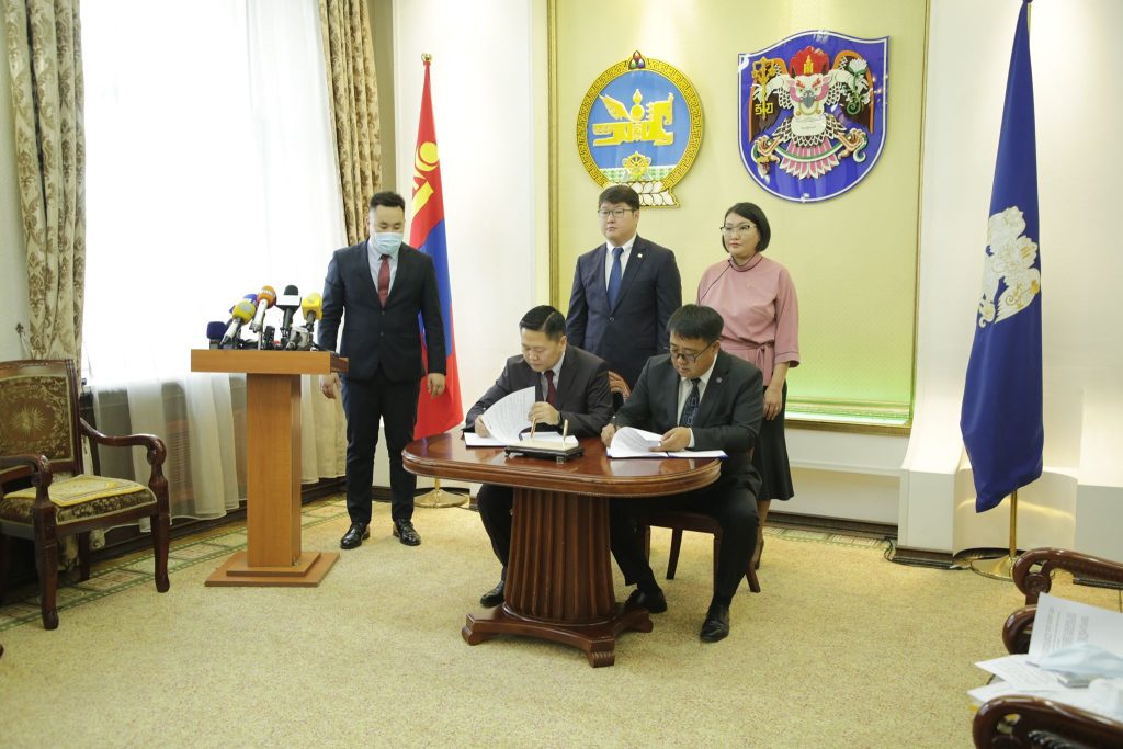 ГБХЗХГ НОСК-ТАЙ ХАМТРАН АСРАМЖИЙН ГАЗРААС АМЬДРАЛД ХӨЛ ТАВЬЖ БУЙ ЗАЛУУЧУУДЫГ ОРОН СУУЦТАЙ БОЛГОХ САНАМЖ БИЧИГТ ГАРЫН ҮСЭГ ЗУРЛАА