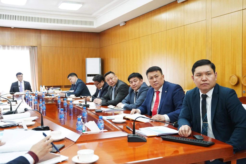 Газрын төлбөр тогтоох нэрийдлээр шат шатанд нугалаа гаргадаг байдлыг таслан зогсооно