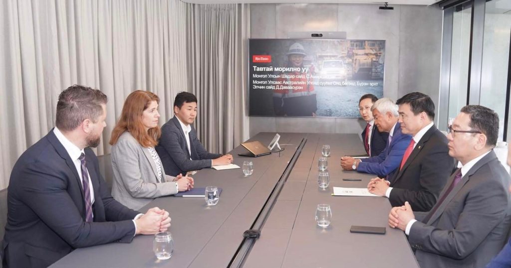 Монгол Улсын Шадар сайд С.Амарсайхан Рио Тинто компанийн Австралийг хариуцсан гүйцэтгэх захирал Келли Паркертай уулзлаа