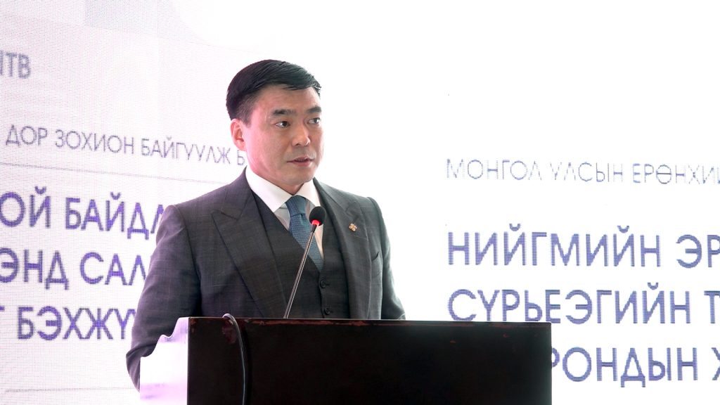 С.Амарсайхан: Хүн амын эрүүл мэндийн суурь үзүүлэлтийг дээшлүүлэх явдал нь сүрьеэтэй хэрхэн тэмцэхээс ихээхэн шалтгаална