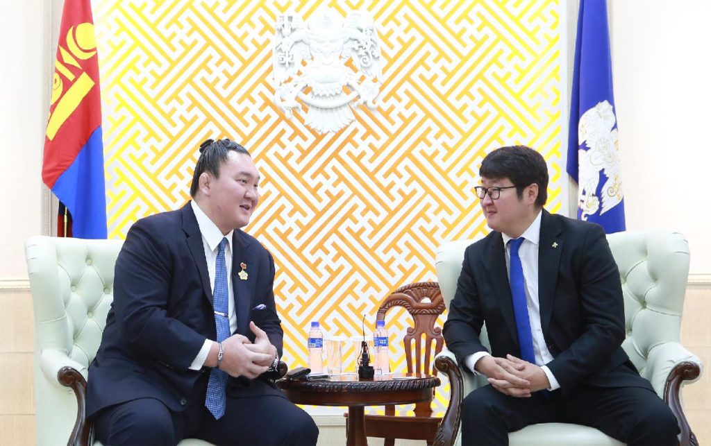 Нийслэлийн ИТХ-ын дарга Ж.Батбаясгалан Хакухо М.Даваажаргалыг хүлээн авч уулзлаа