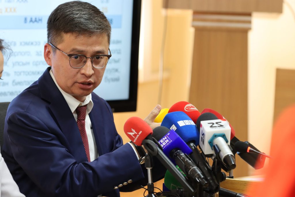 Б.БААСАНДОРЖ: НЭГ ХҮН, НЭГ КОМПАНИЙН ЭРХ АШИГ БУС НИЙТИЙН ЭРХ АШИГ ЧУХАЛ