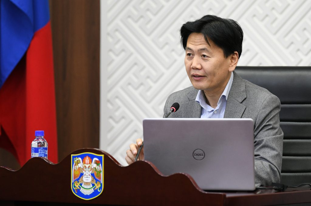 Б.Сүхбаатар: “Буянт-Ухаа”-г дэд төв болгон хөгжүүлэх нь илүү оновчтой