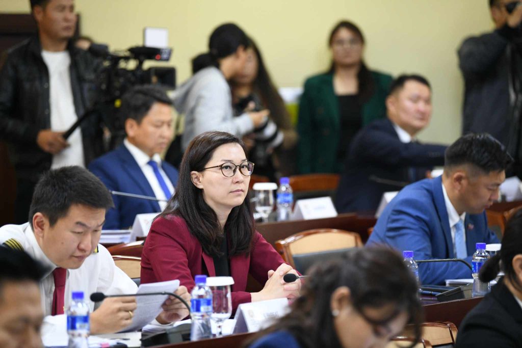 Оюутан нийтийн тээврээр зорчих журамд өөрчлөлт орууллаа